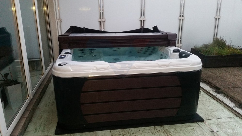 Vířivka Vision Spas En...