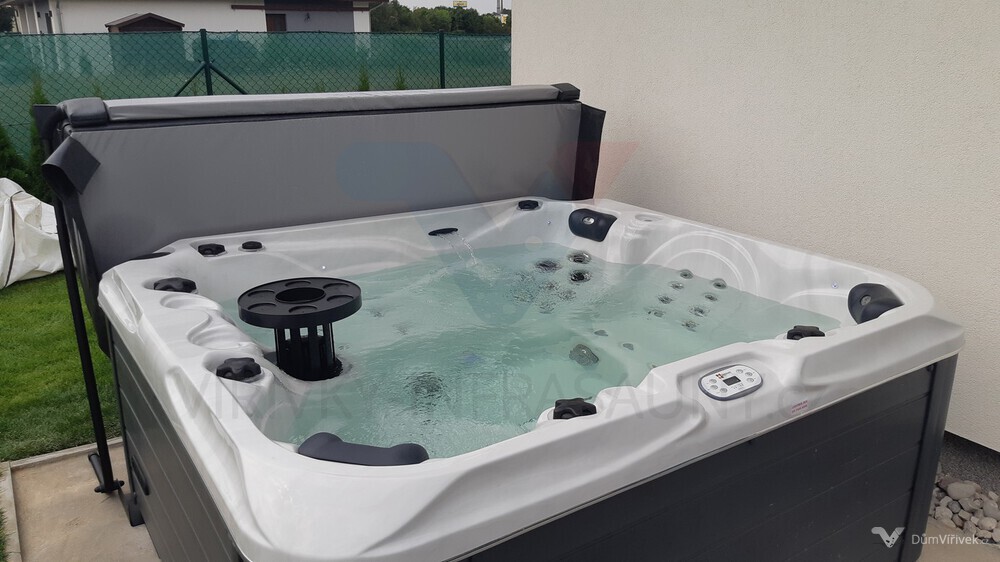 Vířivka Passion Spas P...