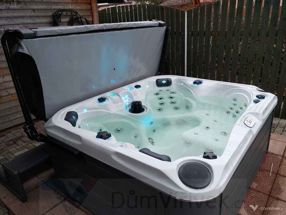 Vířivka Passion Spas H...
